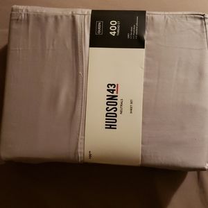 Hudson 43 Queen Sheet Set